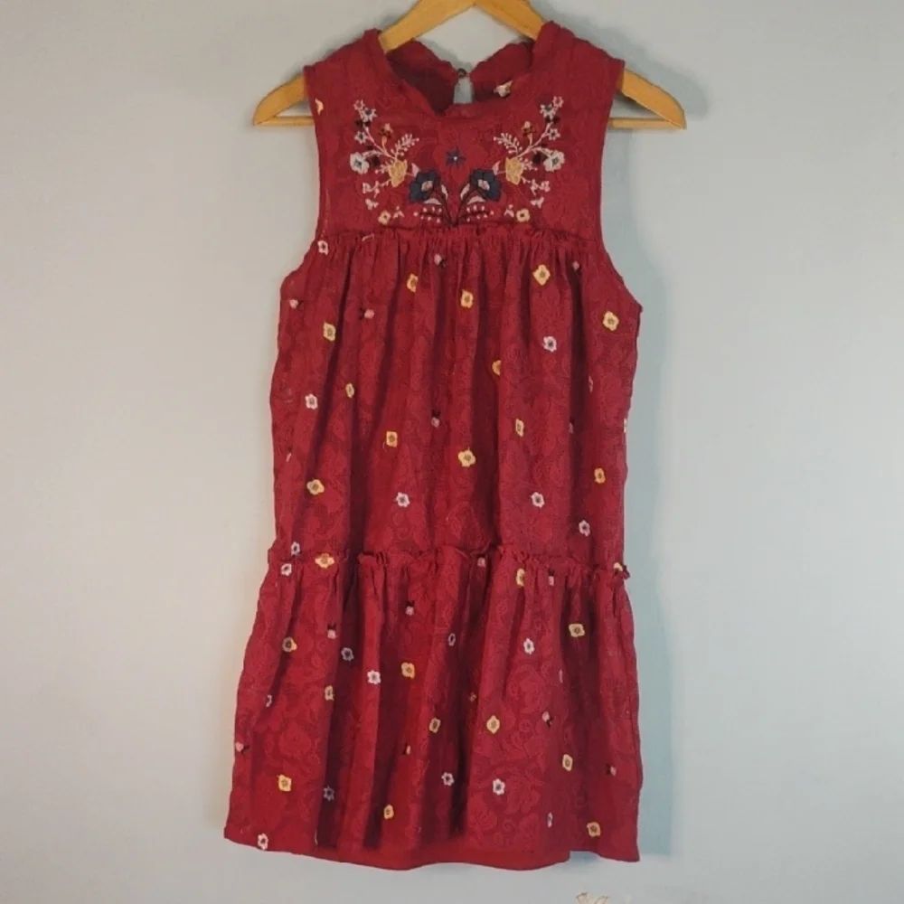 Mi ami Red Sleeveless Ruffled Crew Neck Floral Embroidered Sleeveless Sundress S